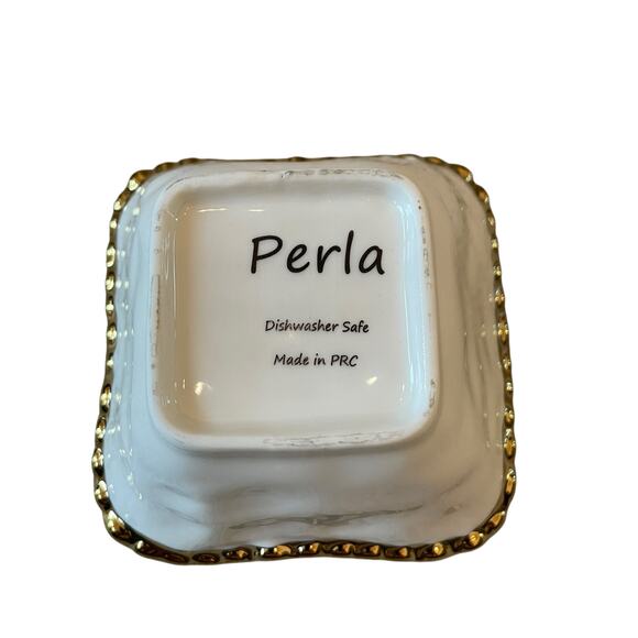 Perla White Porcelain Tidbit Bowls with Gold Beaded Edge 4in Square Set of 4 NEW - Picture 8 of 16